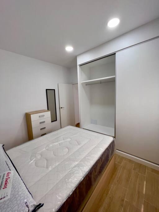 Rockside Residences Suites La Linea La Línea de la Concepción Exteriör bild